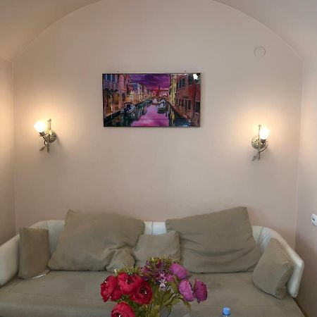 Appartement House à Tbilissi Extérieur photo