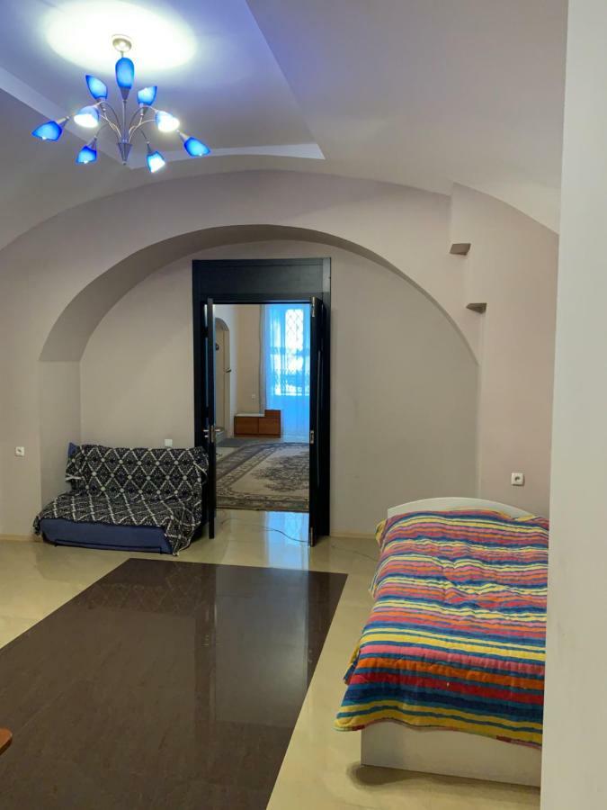 Appartement House à Tbilissi Extérieur photo
